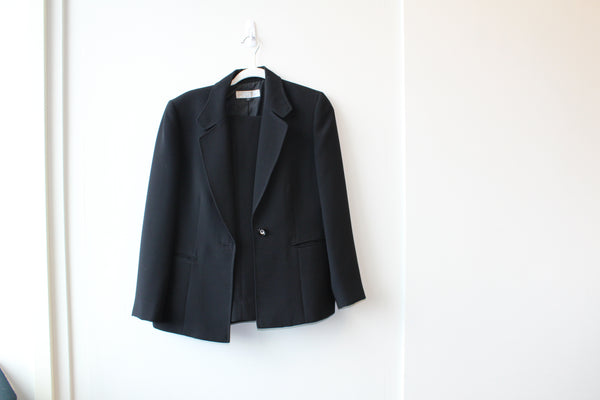 Suit Size 12P